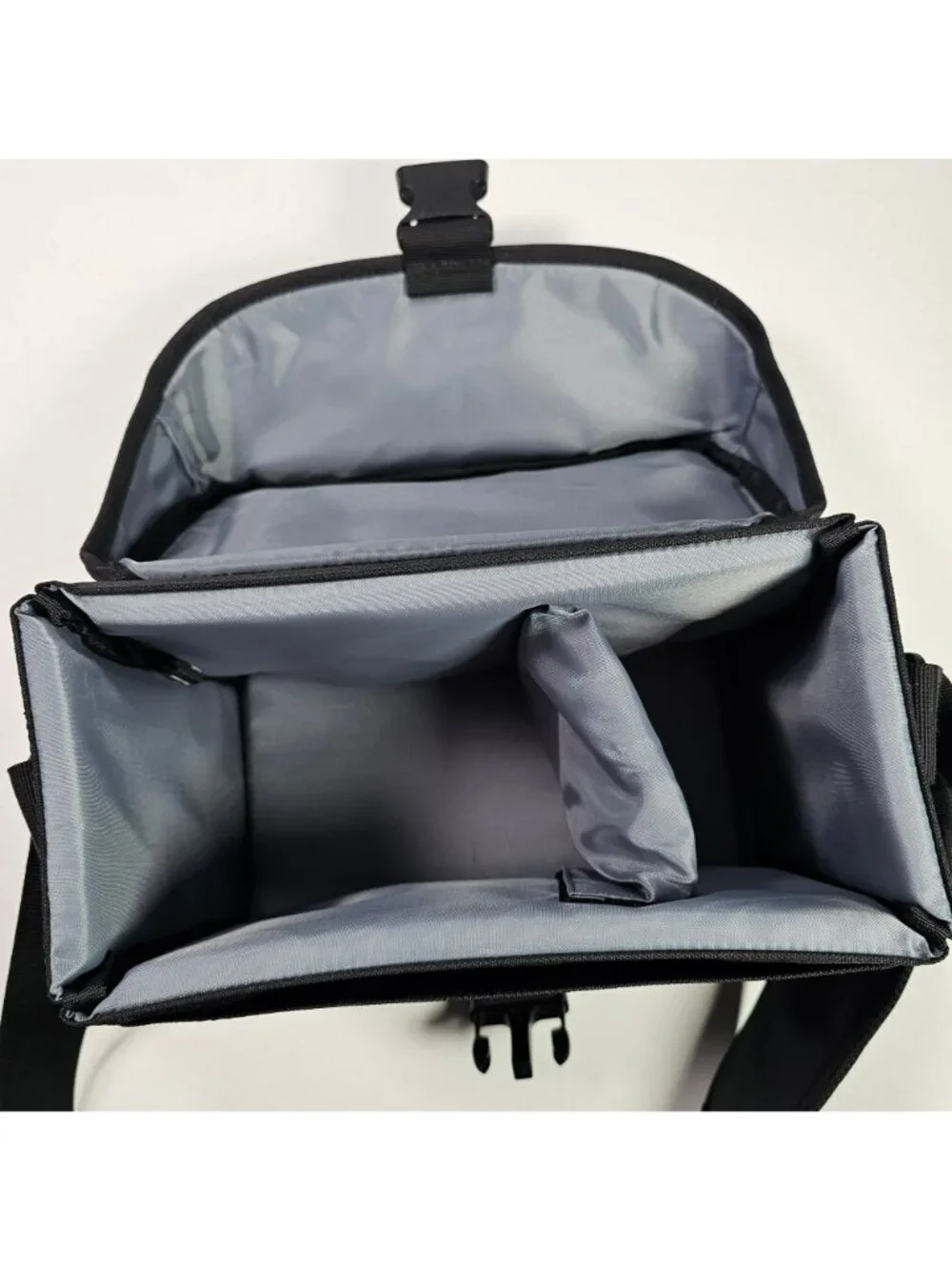 Canon eos padded